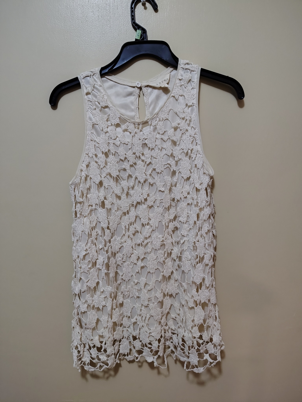 Adiva Cream Crochet Lace Sleeveless Camisole